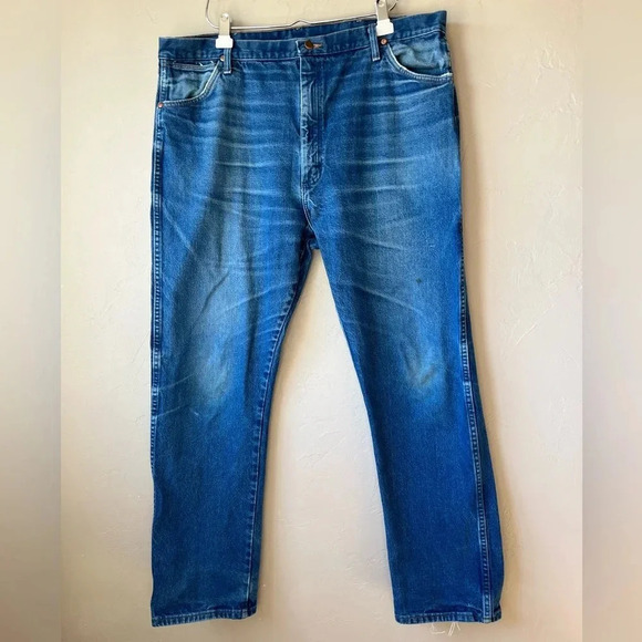 Vintage Wrangler Jeans 42x32 Cowboy Work Ranch Outdoors Mens Farmer Chore Hipste - Picture 2 of 13